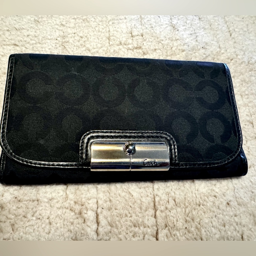 Coach wallet EUC